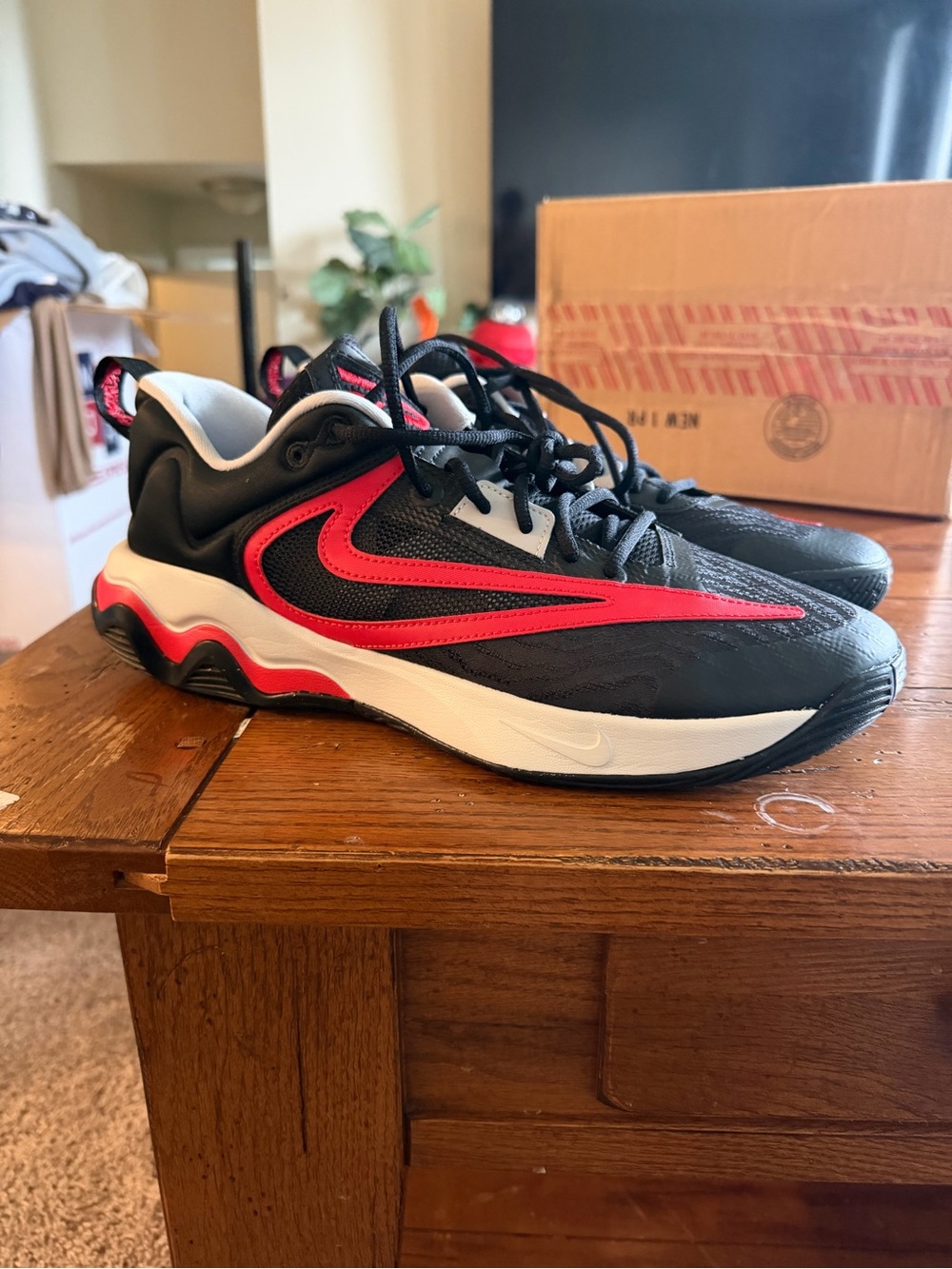 Nike Men's Black and Red Wave-Accent Sneakers